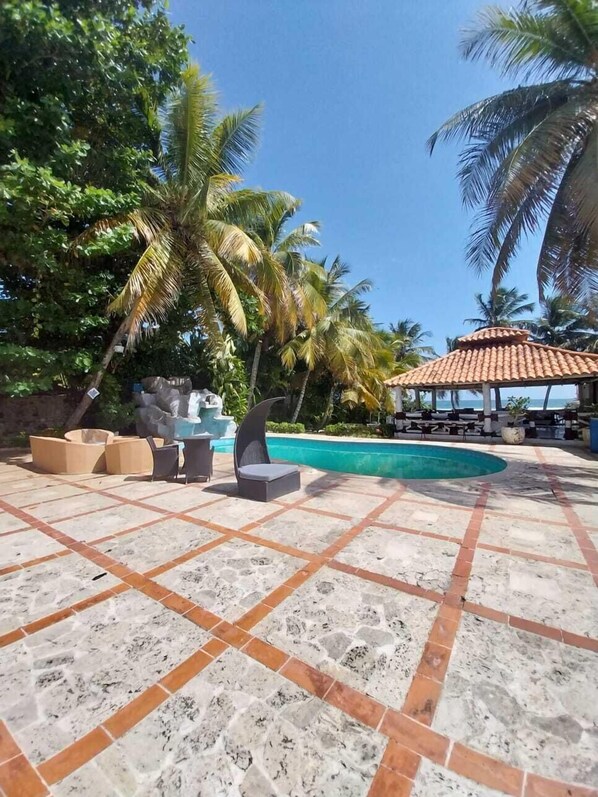 Outdoor pool, pool loungers