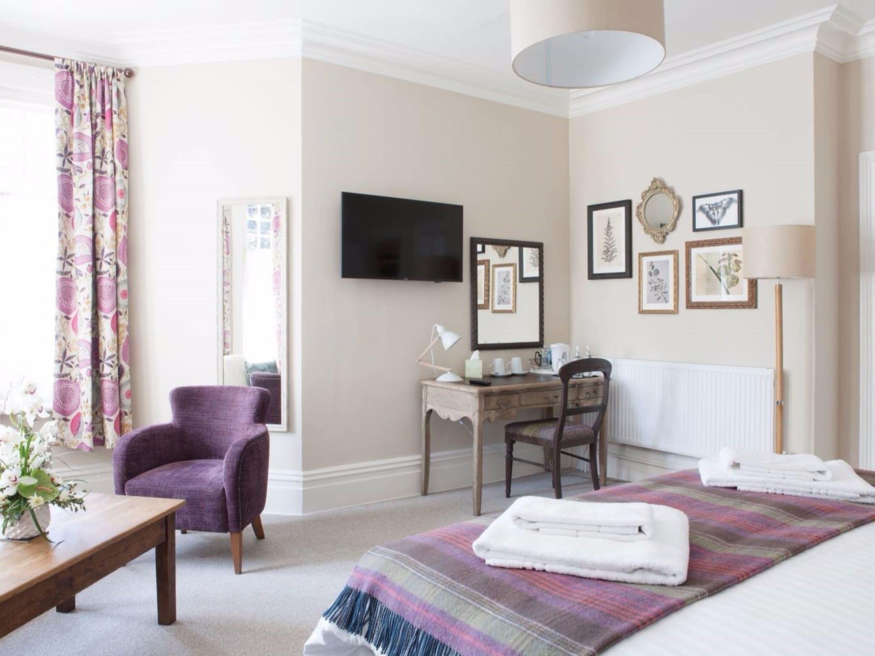 Photo - Inn in the Park