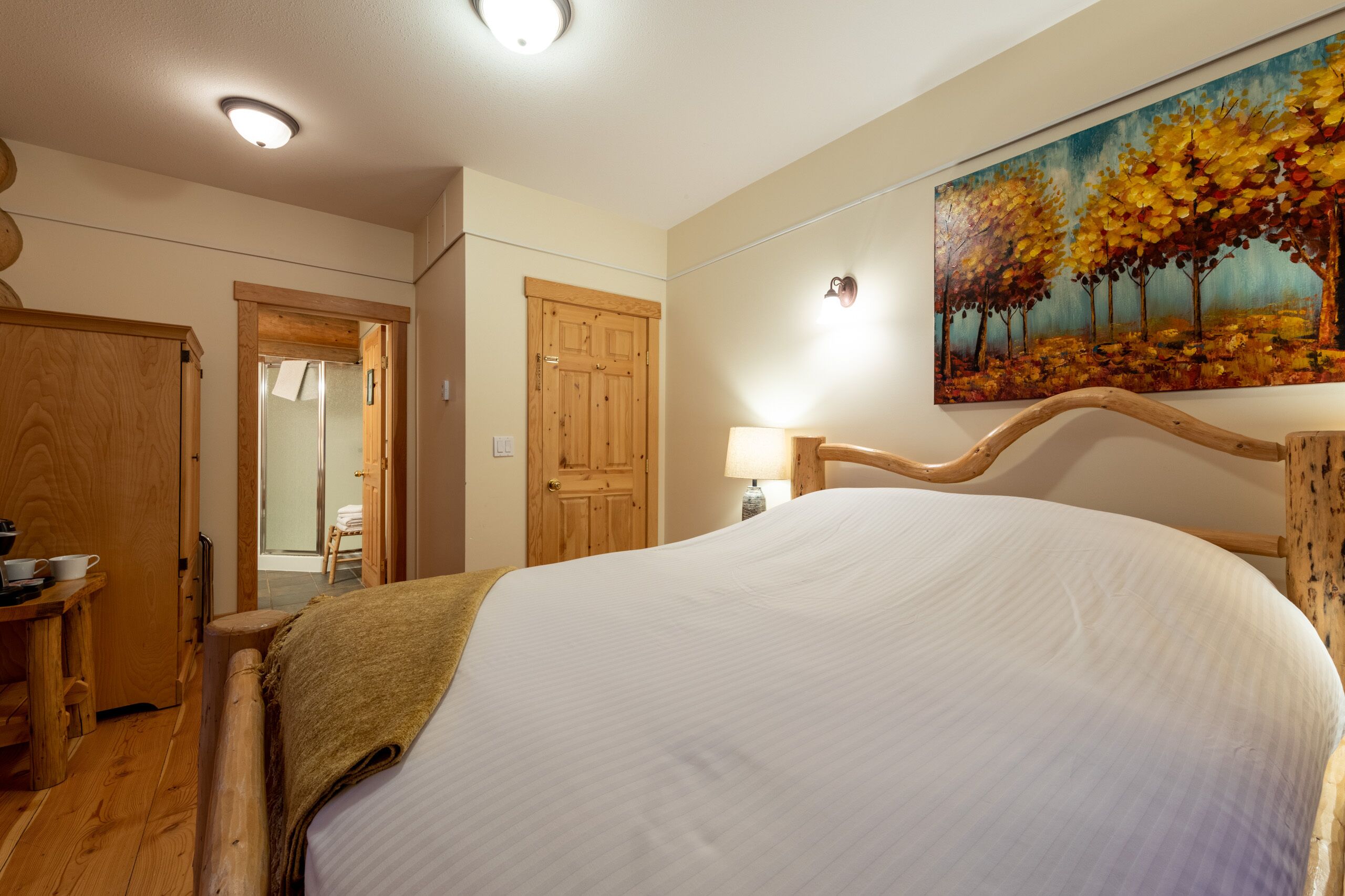 أغطية فراش متميزة ومكواة/لوح كي وواي فاي مجانًا وملاءات أسرّة