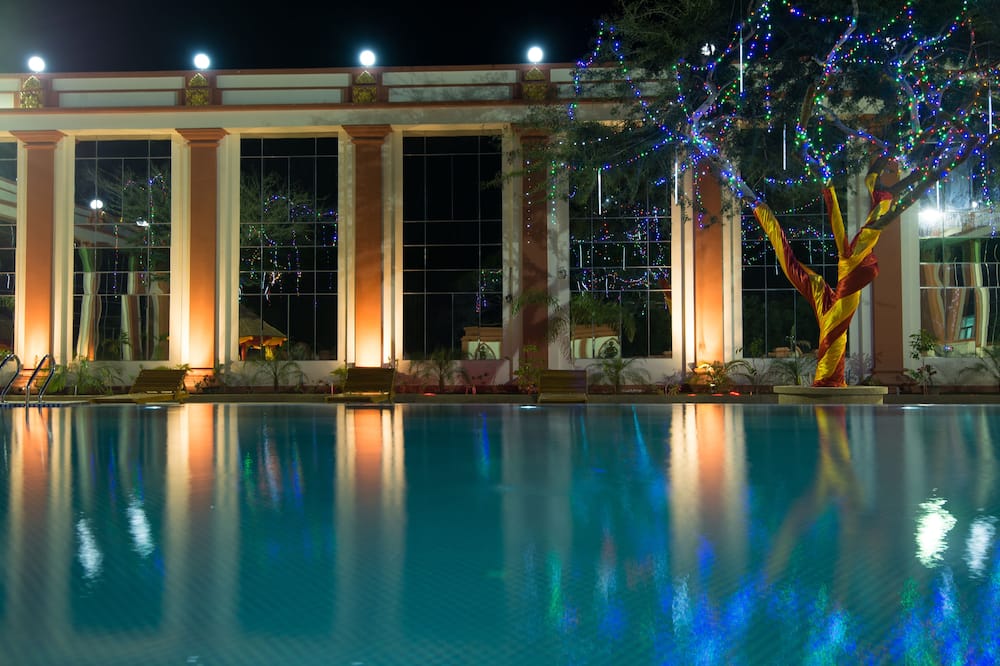 Su Tine San Royal Palace Hotel