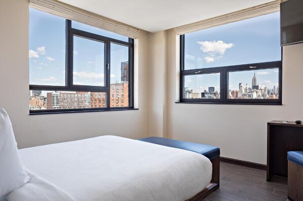 Orchard Full | Masa, dizüstü bilgisayar çalışma alanı, ücretsiz kablosuz İnternet 