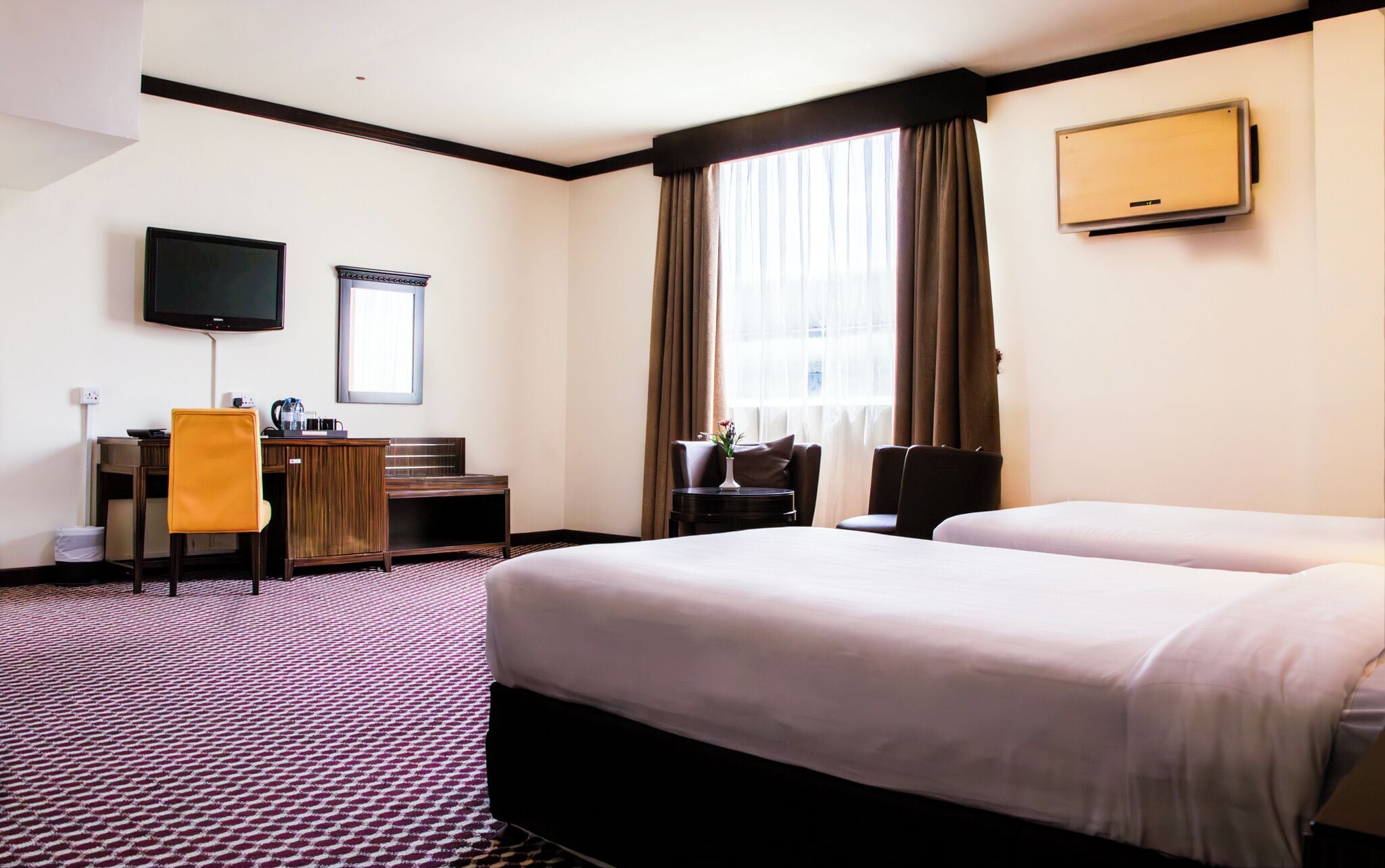 Minibar, in-room safe, desk, laptop workspace