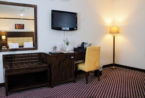 Minibar, in-room safe, desk, laptop workspace