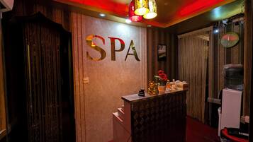 Thai massages, Ayurvedic treatments