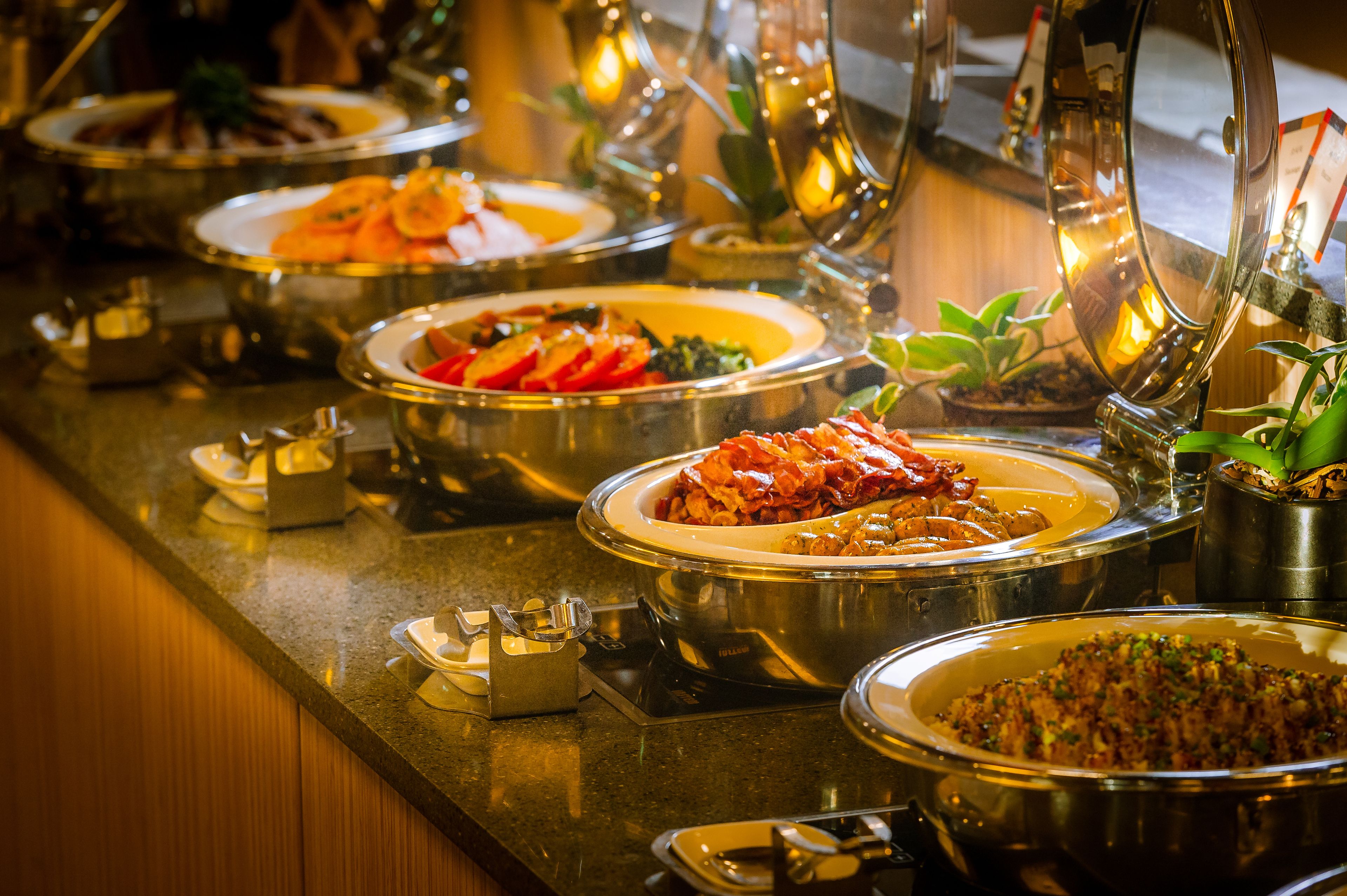 breakfast, lunch and dinner served