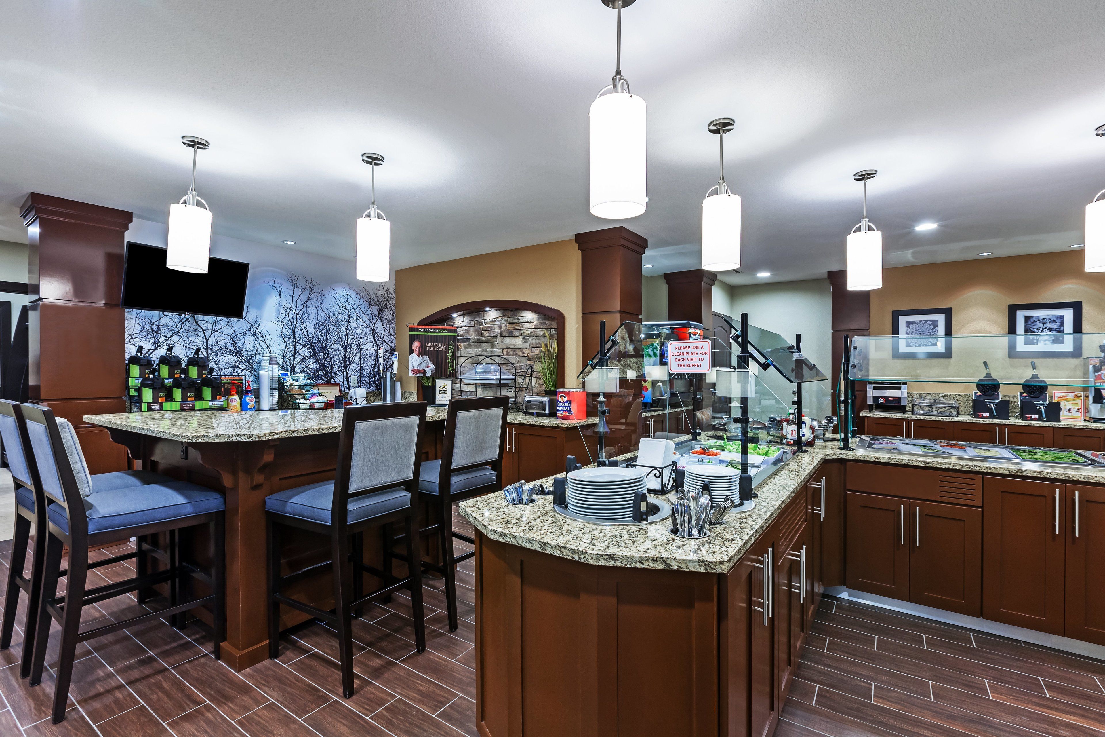 free daily buffet breakfast