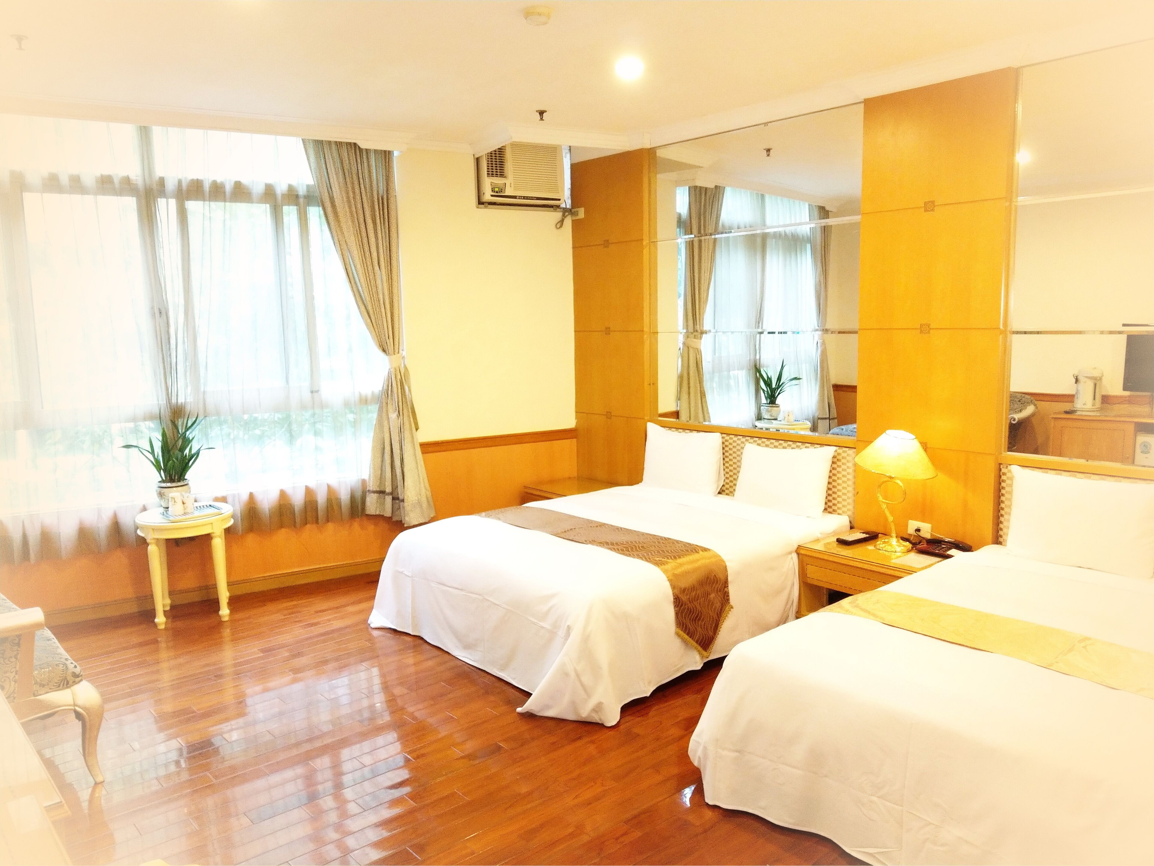 Desk, blackout curtains, free WiFi, bed sheets