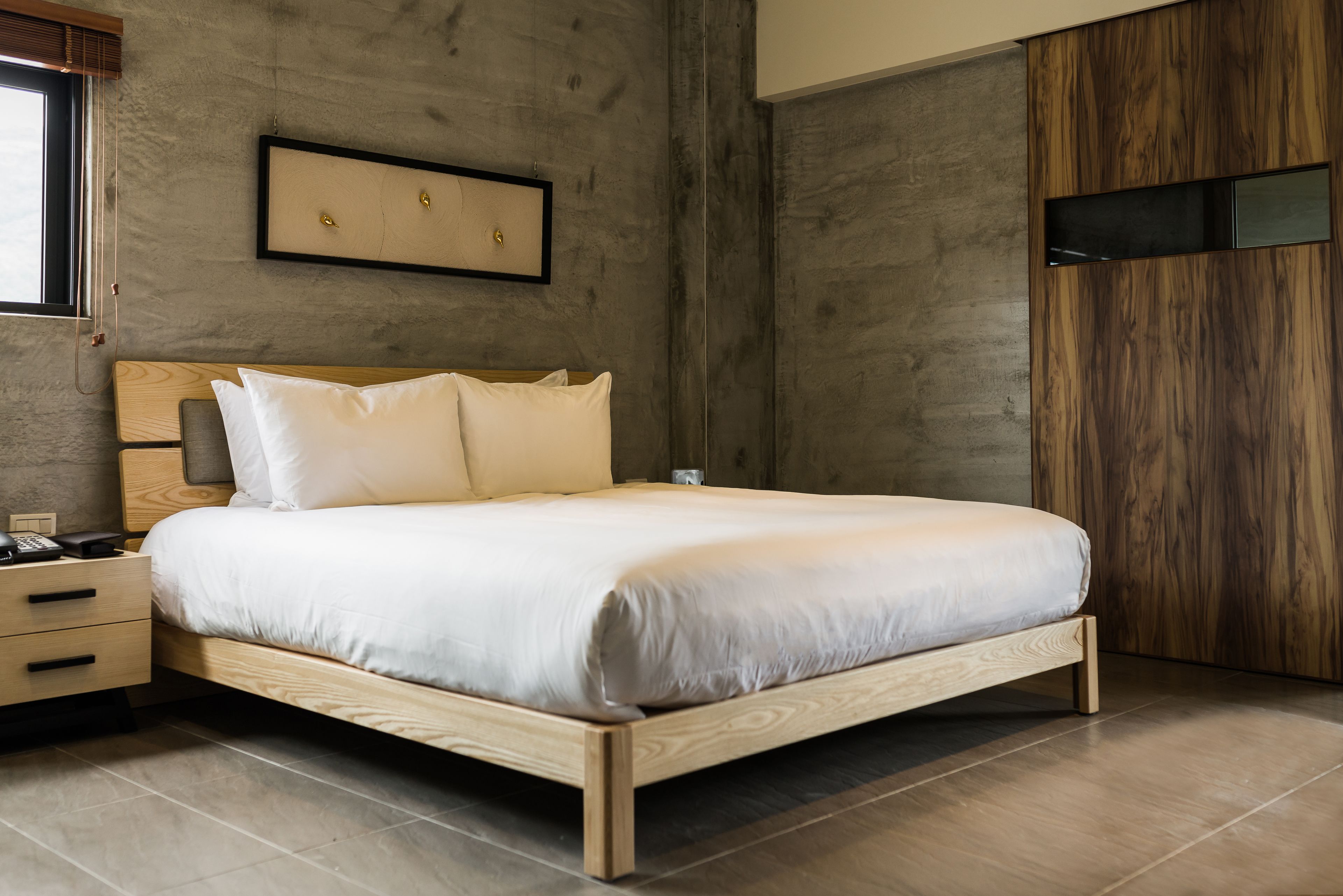 deluxe double room | premium bedding, free wifi, bed sheets