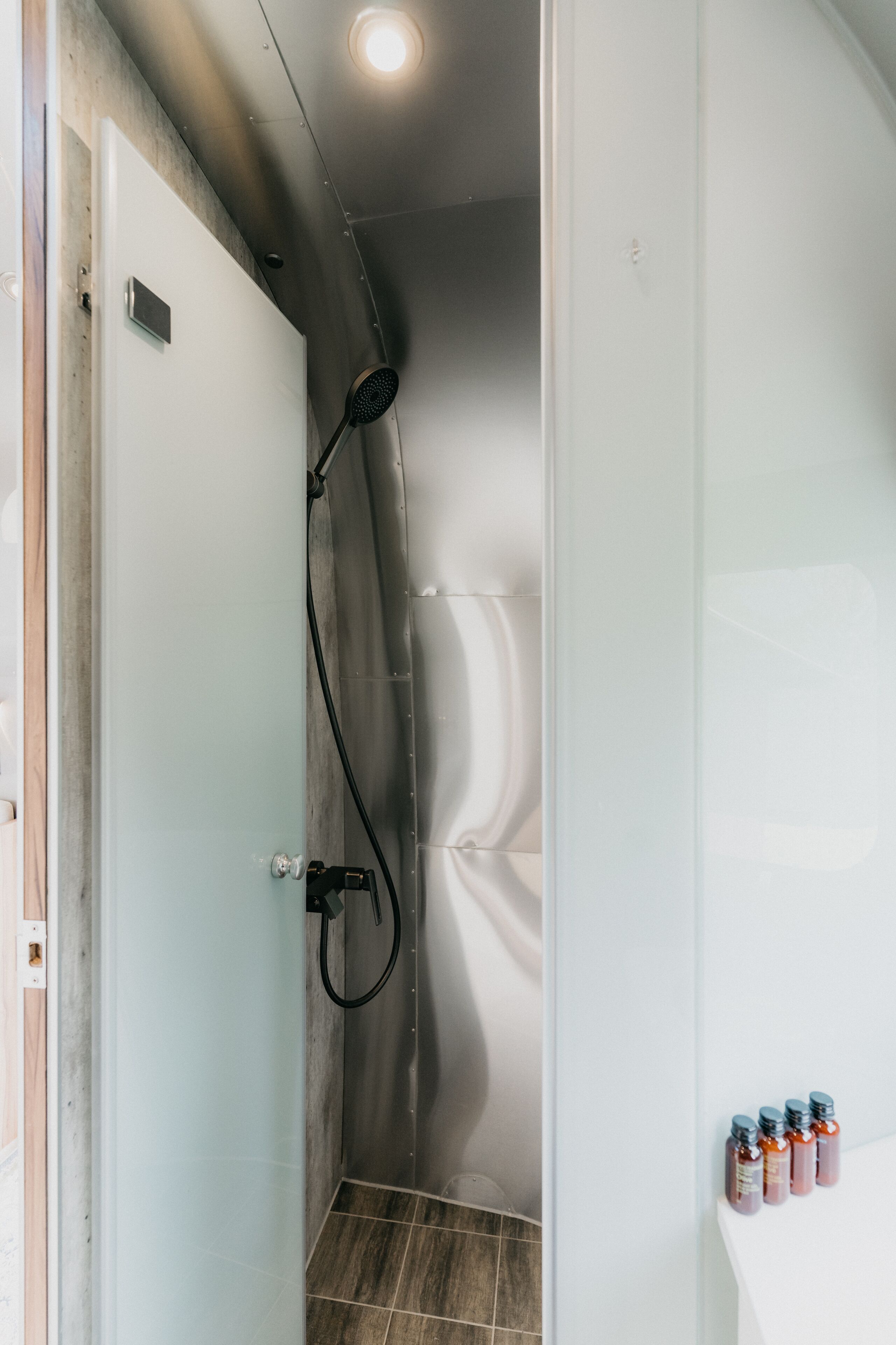 basic tent | bathroom | free toiletries, hair dryer, slippers, towels