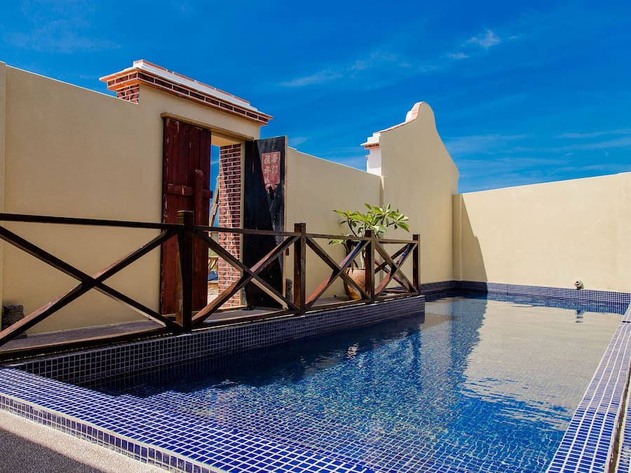 Outdoor pool, a natural pool