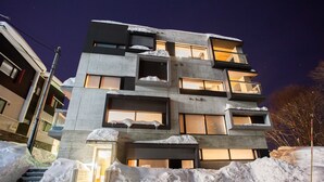 Front of property – evening/night - Shikaku (Kutchan)
