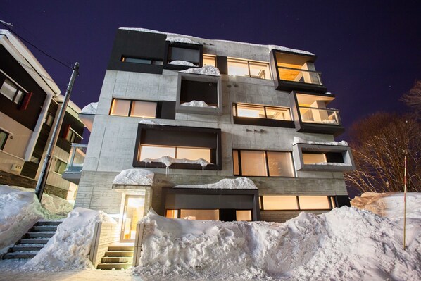 Front of property - evening/night - Shikaku (Kutchan)