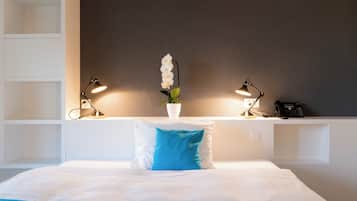 Premium bedding, in-room safe, desk, free WiFi