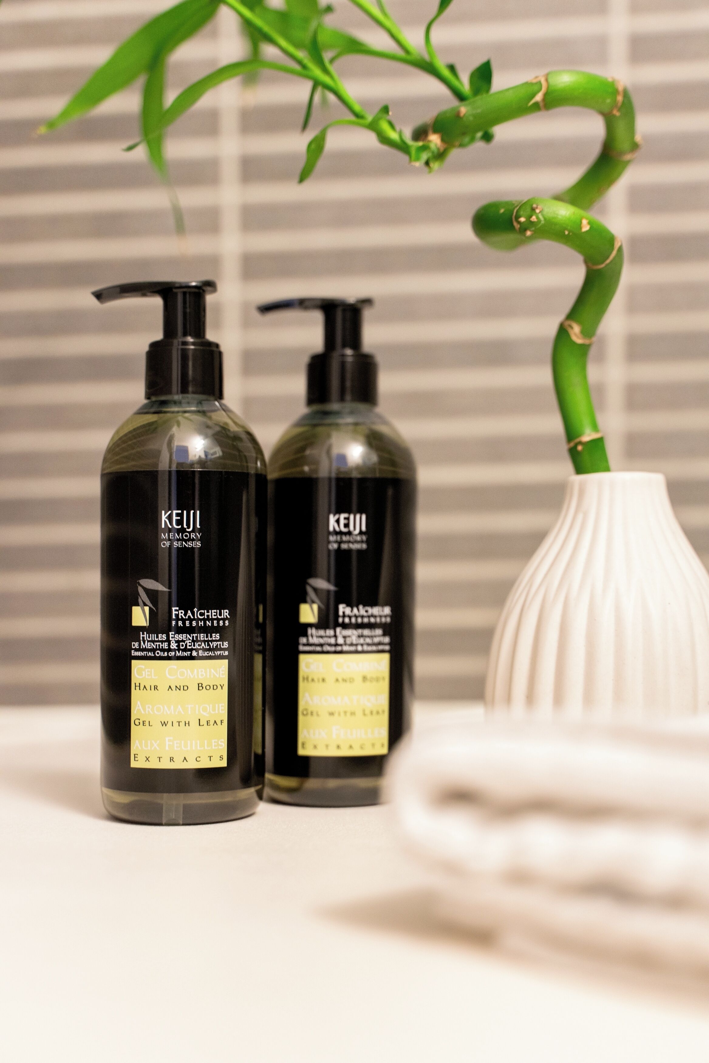 shower, free toiletries, towels