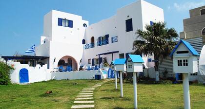 Greek frontier villa