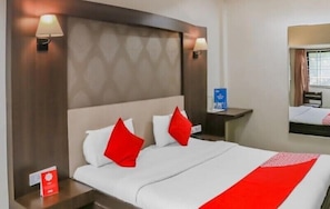 Desk, rollaway beds, free wired Internet