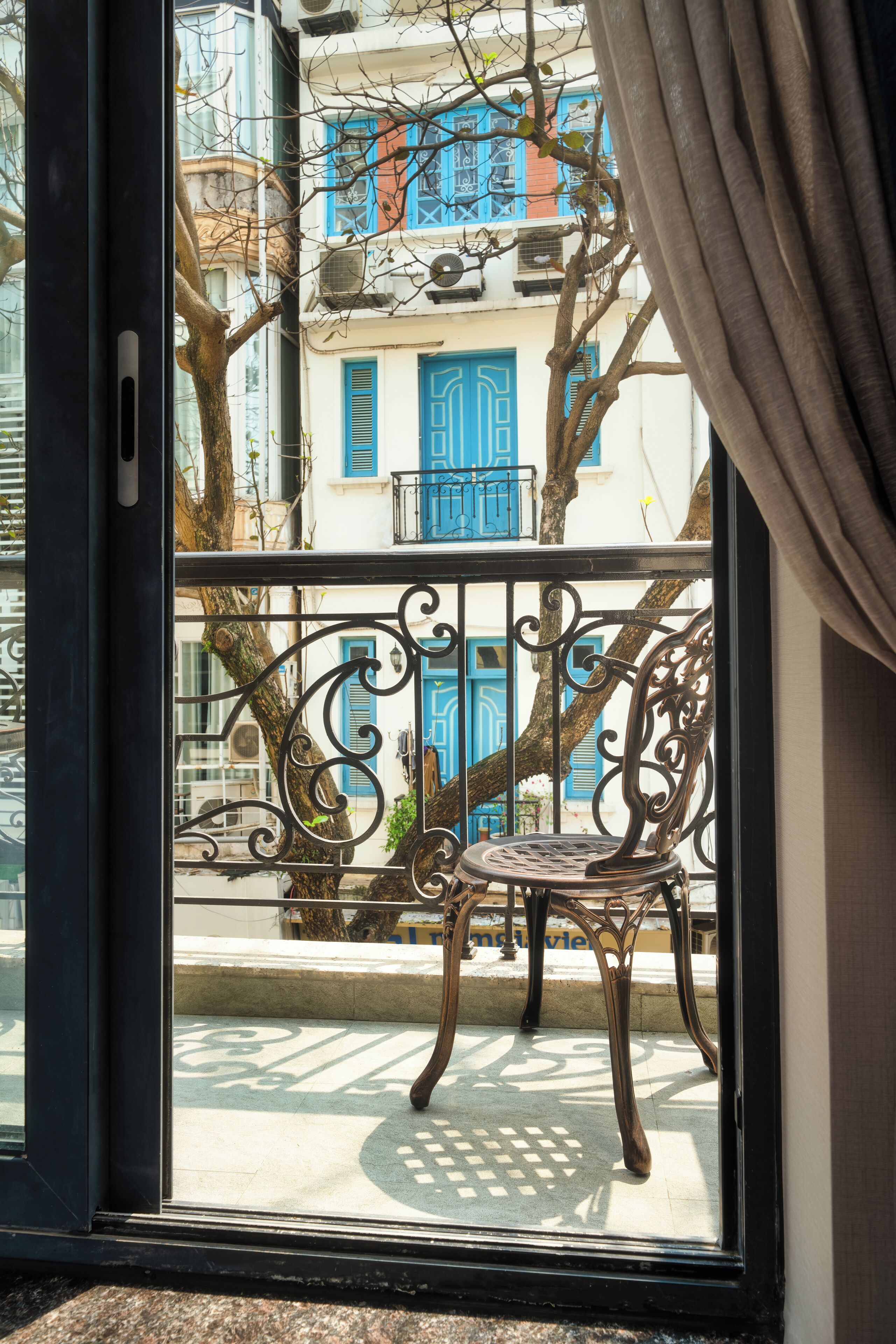 grand deluxe with balcony | 1 bedroom, premium bedding, tempur-pedic beds, minibar