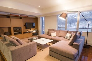 Premium bedding, in-room safe, iron/ironing board, cots/infant beds - Alpen Ridge (Kutchan)