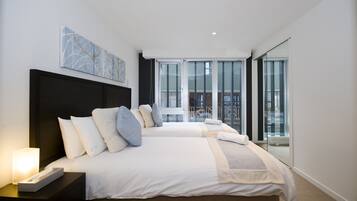 Premium bedding, in-room safe, iron/ironing board, cots/infant beds