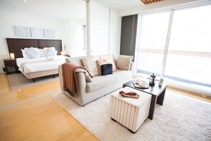 Premium bedding, in-room safe, iron/ironing board, cots/infant beds - Alpen Ridge (Kutchan)