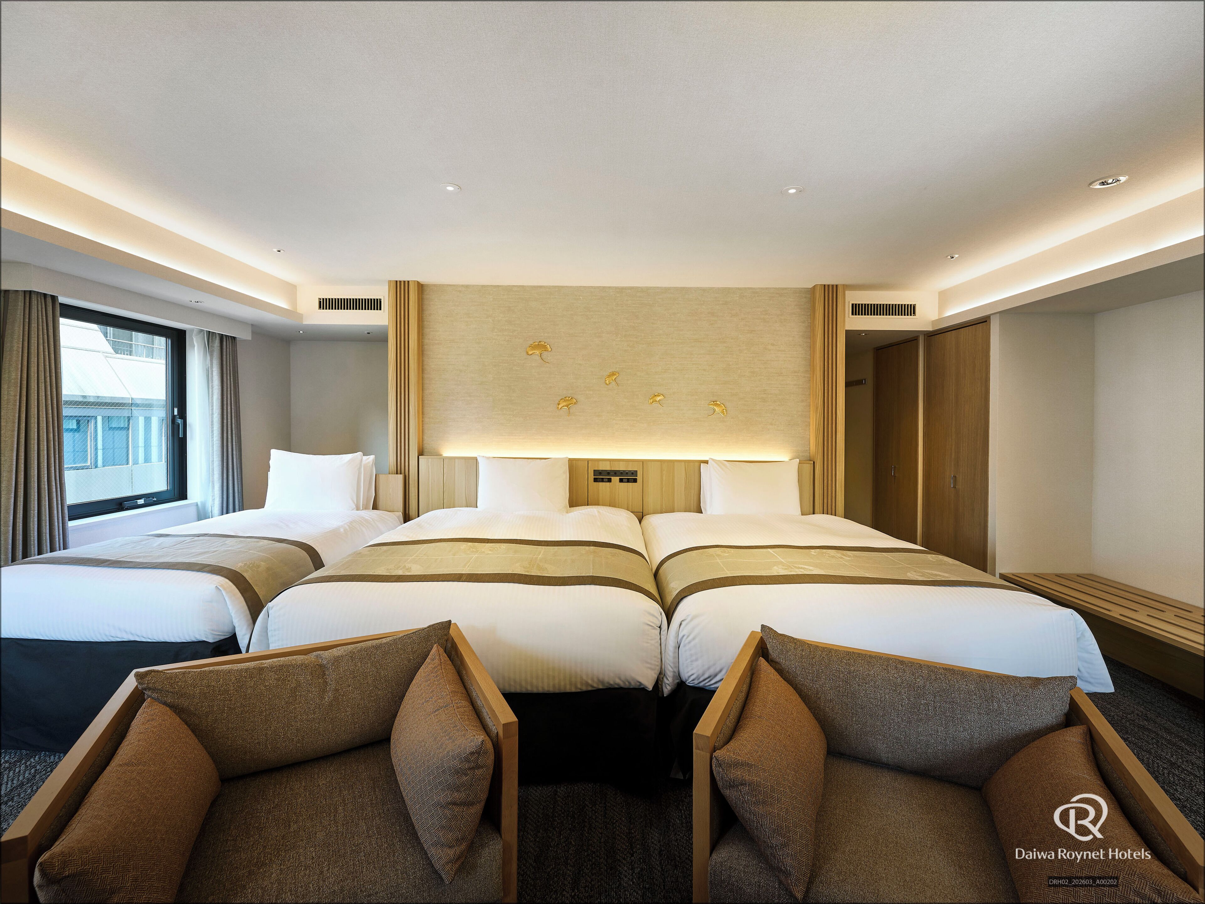 Triple Use Room, Non Smoking (Two semi-double beds + Extra Bed) 
