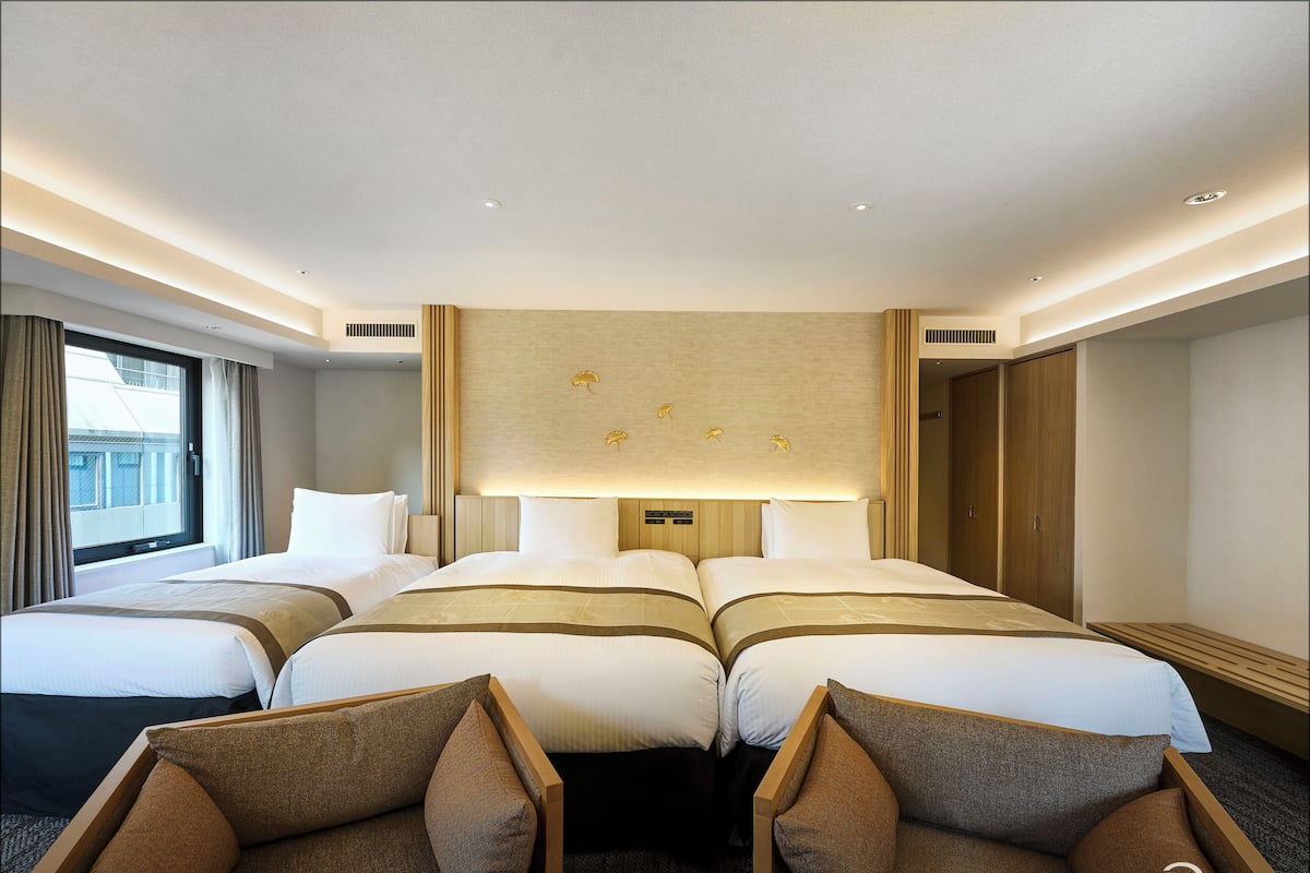 Triple Use Room, Non Smoking (Two semi-double beds + Extra Bed)