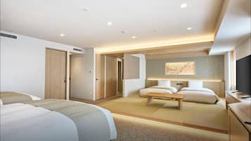 Premium bedding, down comforters, in-room safe, blackout drapes