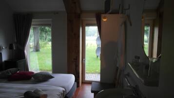 Sábanas de algodón egipcio, edredones de plumas, camas supletorias