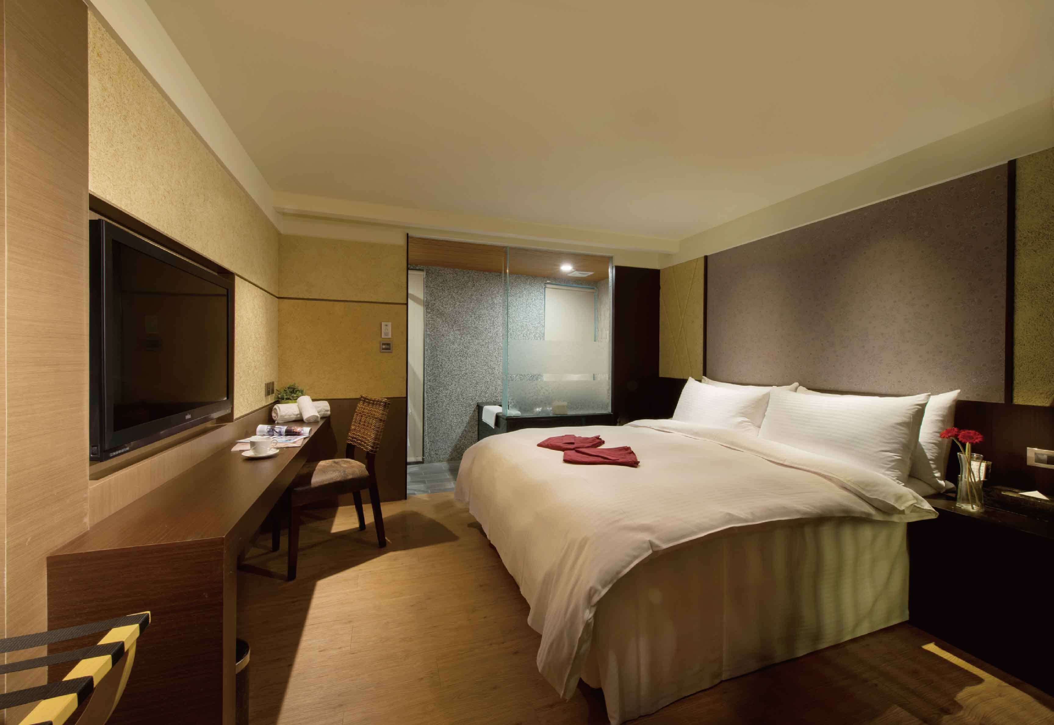 elite double room | premium bedding, minibar, in-room safe, free wifi
