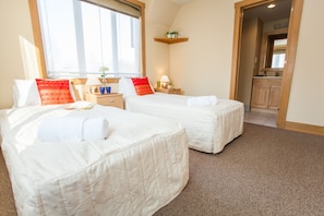 Apartment, 3 Schlafzimmer | Zimmersafe, Schreibtisch, Bügeleisen/Bügelbrett, kostenloses WLAN