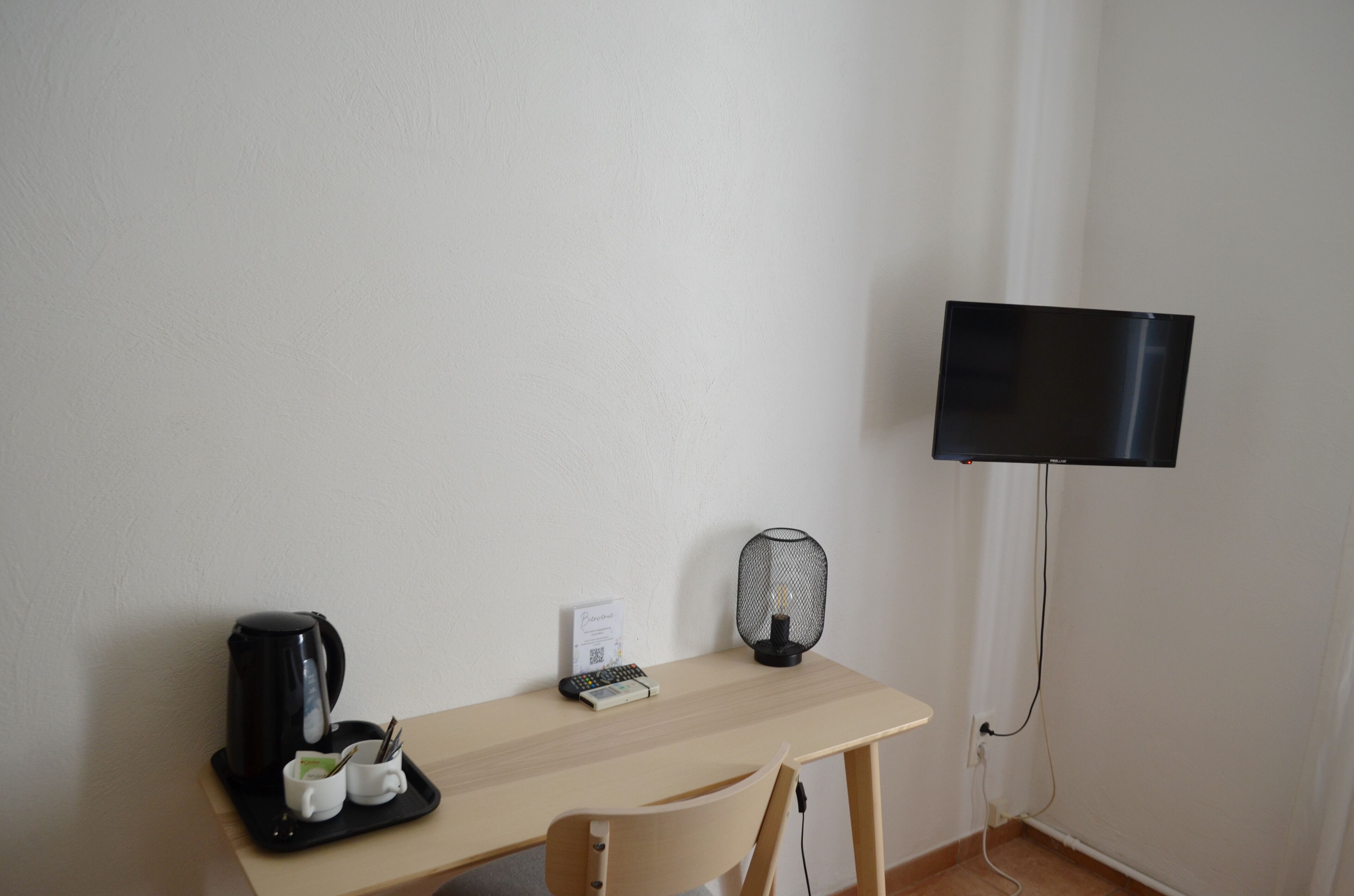 comfort room | premium bedding, minibar, in-room safe, desk