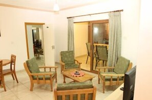 Classic Apartment, 2 Bedrooms | Lobby sitting area - Forest Lodge Guest House (Mahé Island)