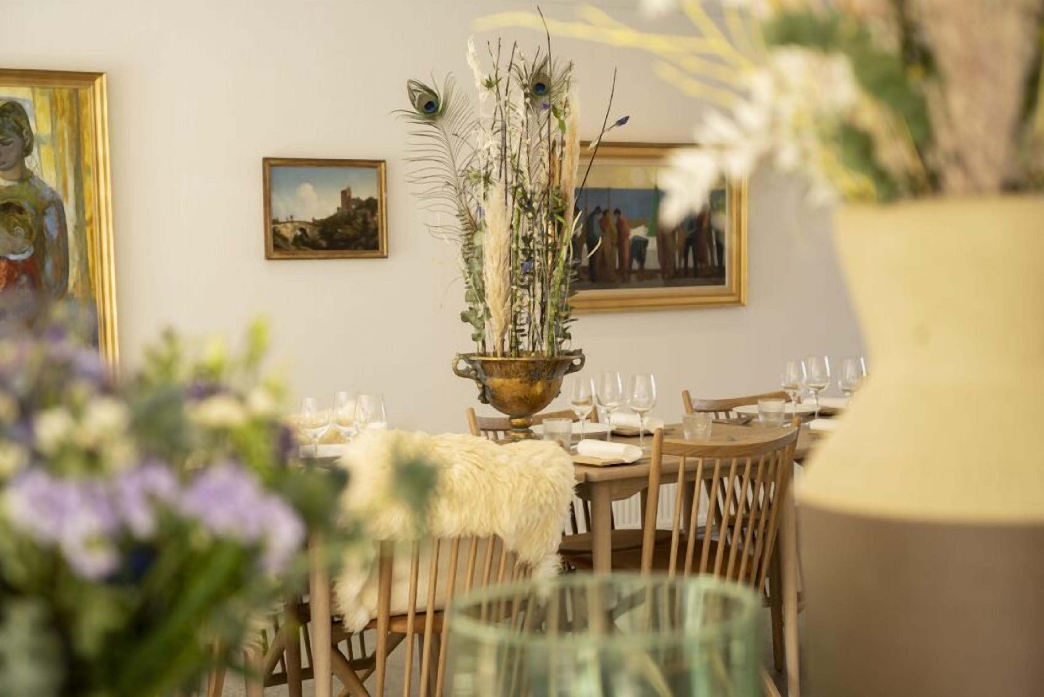 breakfast and dinner served