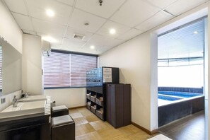 Interior - Sakura Hotel II (Hanoi)