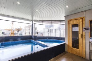 Pool - Sakura Hotel II (Hanoi)