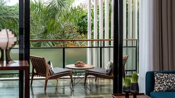 Deluxe Double Room, Balcony, City View | Pemandangan dari bilik