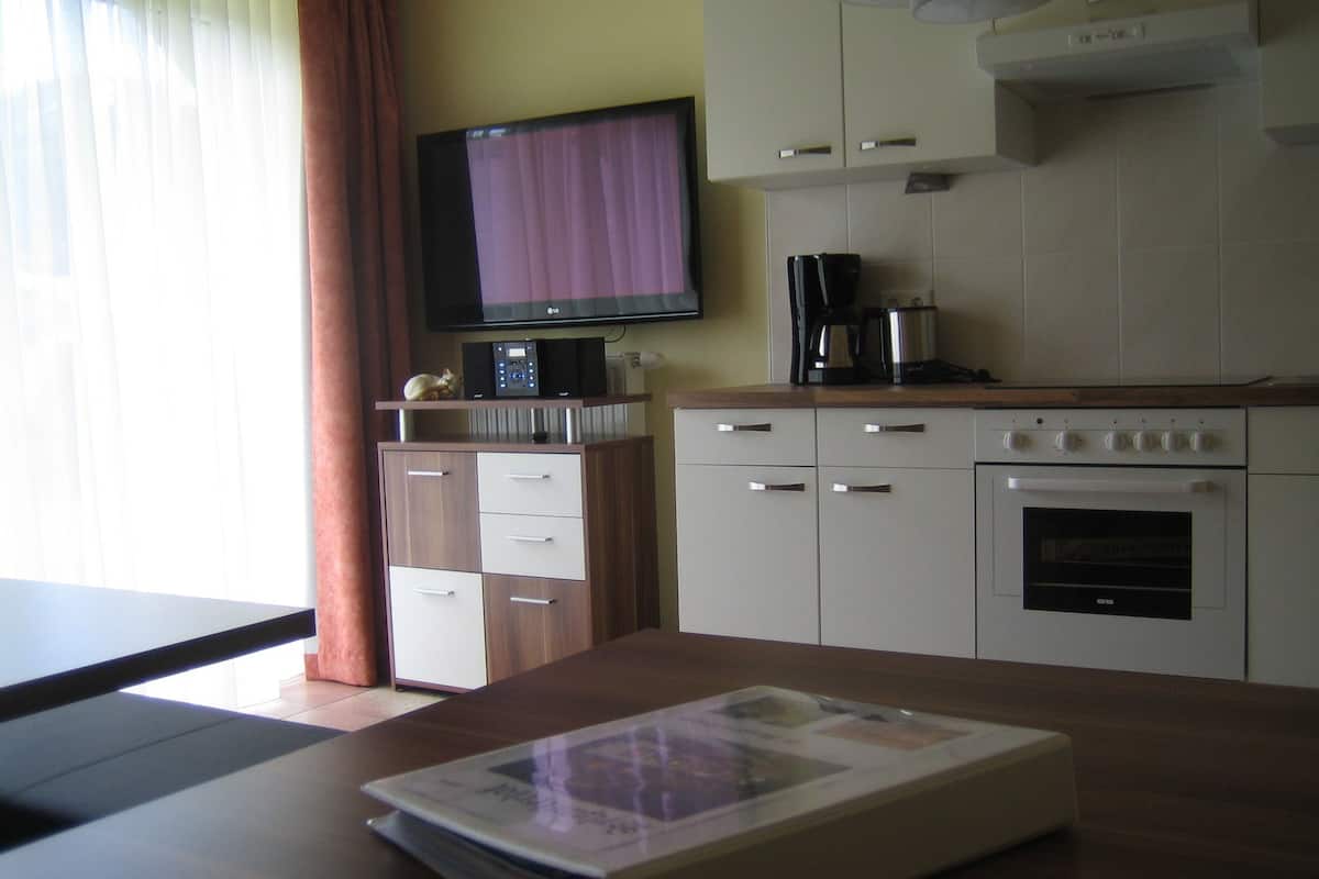 superior-apartment, 4 schlafzimmer, terrasse (8+2) | free wifi
