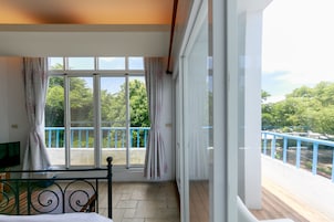 Classic Double Room (" -A-") | Desk, soundproofing, WiFi (free), bed sheets