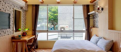 Firemannsrom – standard | Skrivebord, lydisolert, wi-fi (inkludert) og sengetøy