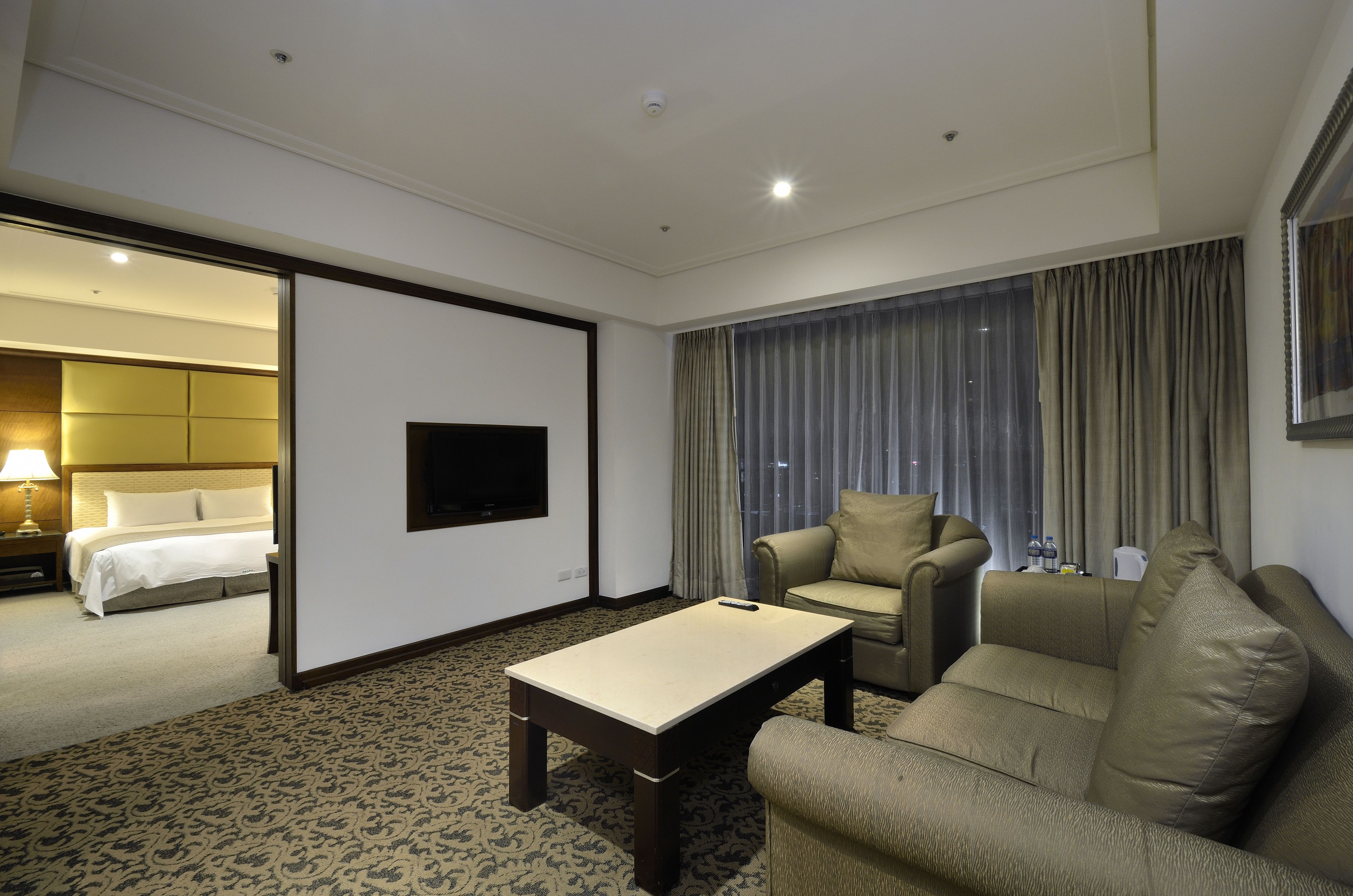 executive suite | living area | tv