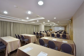 Meeting facility - Hotel RegaLees (New Taipei City)