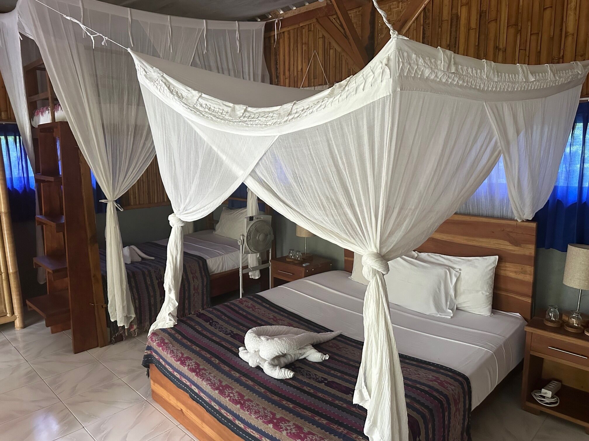 經濟雙床房 | 獨特設計、獨特裝修、遮光窗簾/窗簾、免費 Wi-Fi