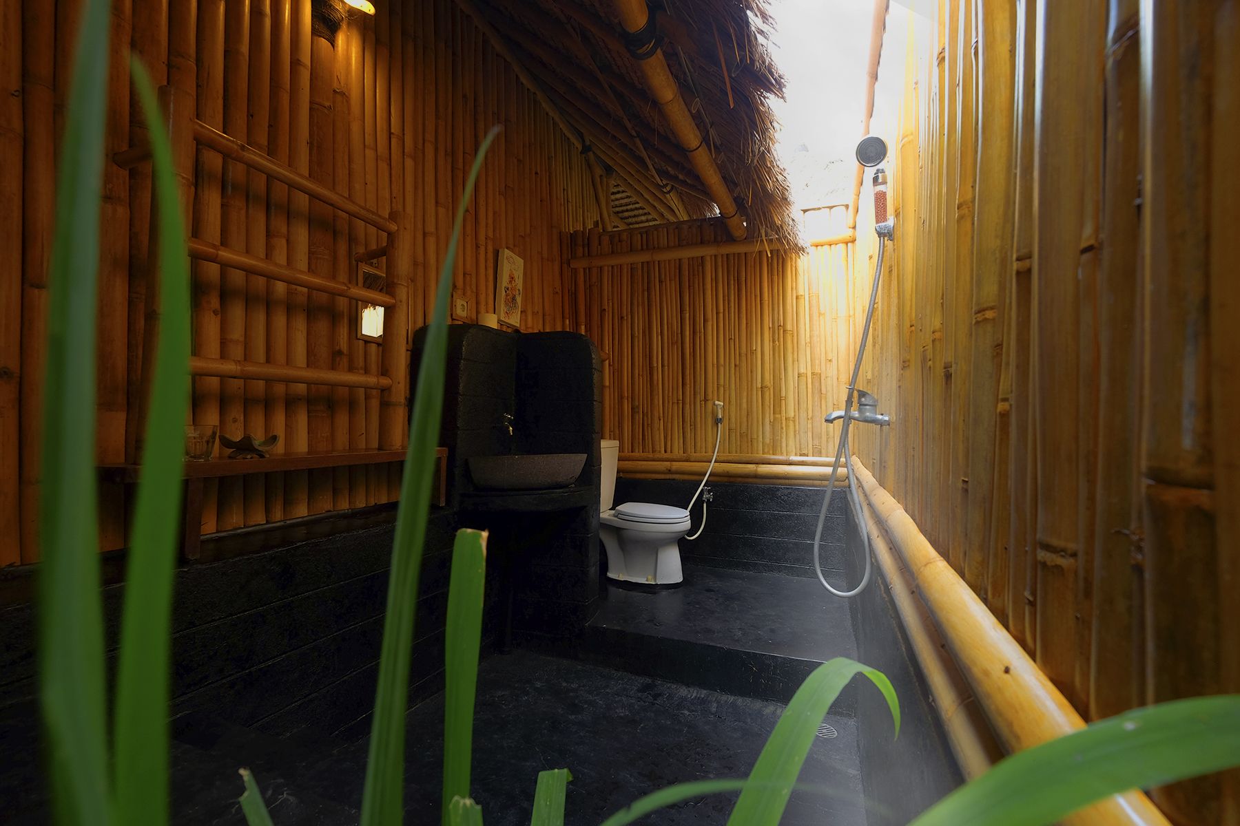 bamboo bungalow | bathroom | shower, towels