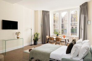 Coffres-forts dans les chambres, bureau