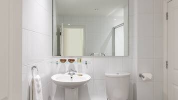 Bathroom | Free toiletries, hair dryer, towels, soap