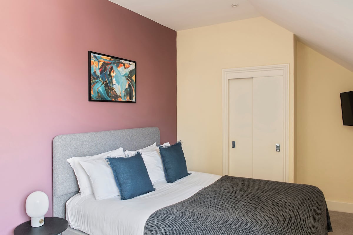 In-room safe, desk, laptop workspace, blackout curtains