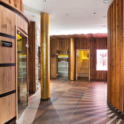 Couples treatment room(s), sauna, hot tub, steam room, body treatments