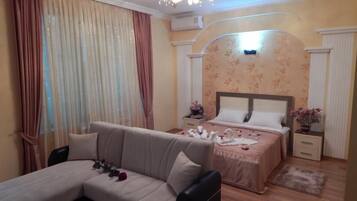 Deluxe Double Room | Free WiFi