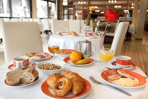 Desayuno continental incluido todos los días