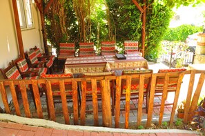 Breakfast, lunch, dinner served; pool views